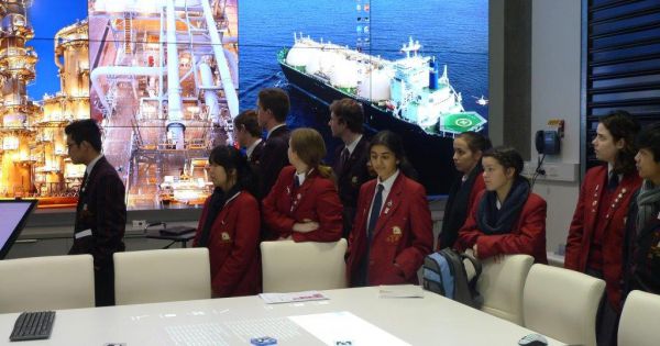 Physics Students Meet Cutting Edge Engineering