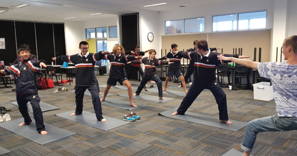Endeavour – Yoga